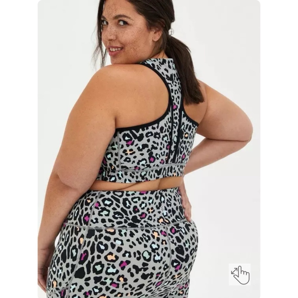 Torrid Cheetah Print Zip Front Racer-back Active Sports Bra Sz 3X - Picture 2 of 9